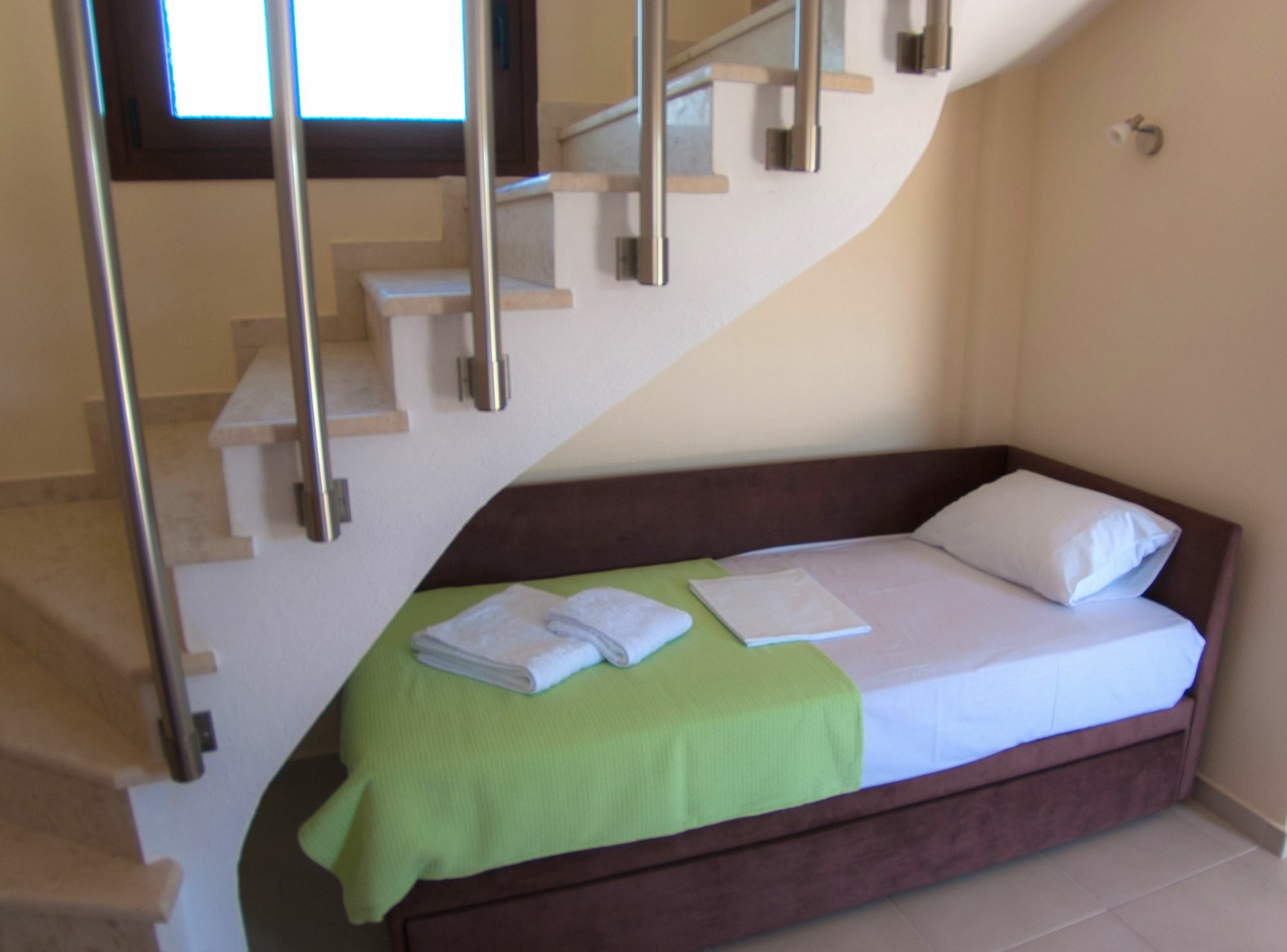 Ianthi Maisonettes เนอาโรดา ภายนอก รูปภาพ